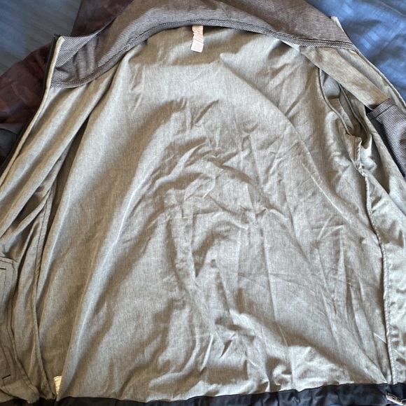 Vuori Lightweight Zip Up Jacket Medium - Picture 9 of 11
